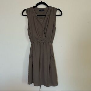 Eclair Sleeveless Midi Dress in Taupe